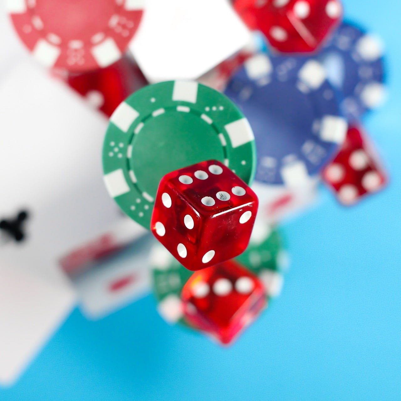 Platform bighoky menampilkan sportsbook Liga 1, meja dealer langsung, dan slot Aviator